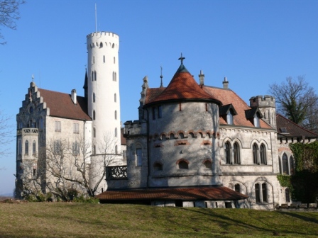 Schlo Lichtenstein von hinten
